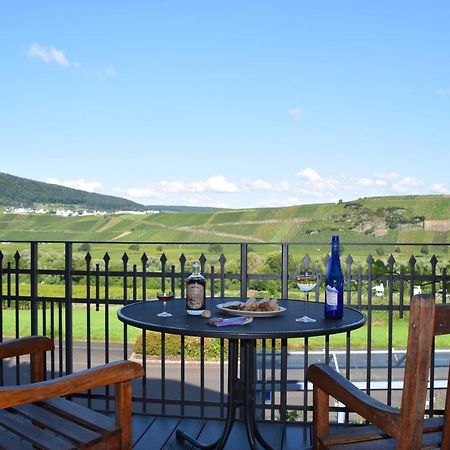 The Old Gemeinde House By The Mosel River Brauneberg Exterior foto