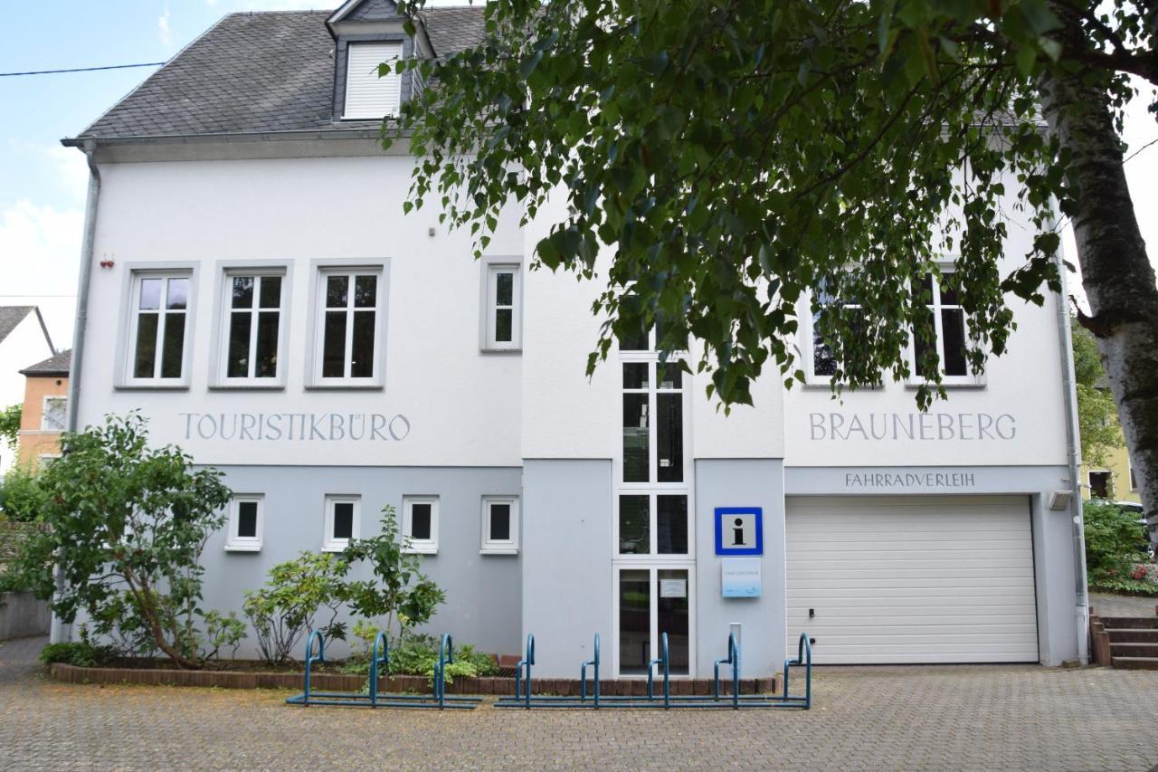 The Old Gemeinde House By The Mosel River Brauneberg Exterior foto